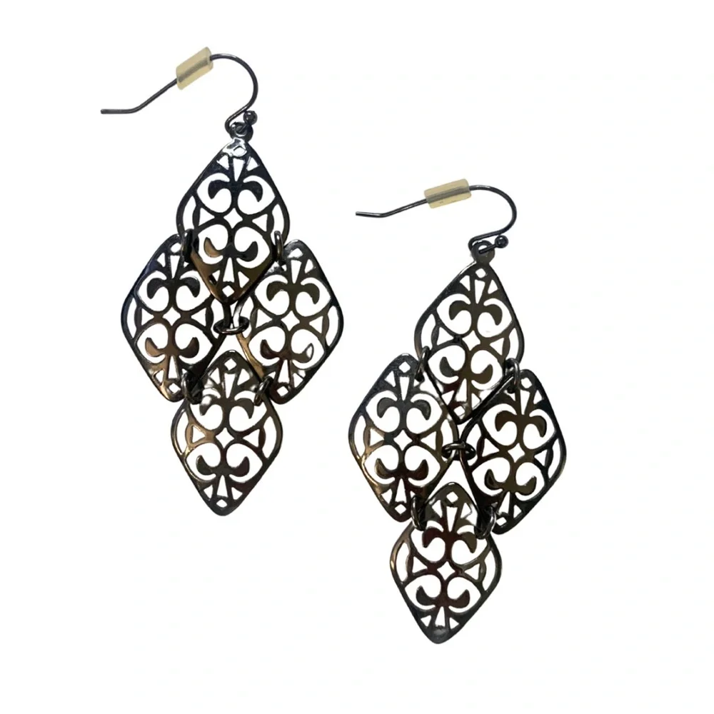 2/$30 Guess Silver Tone Set 2 Drop Earrings Large Hoops Gray Y2K Dangling Dainty